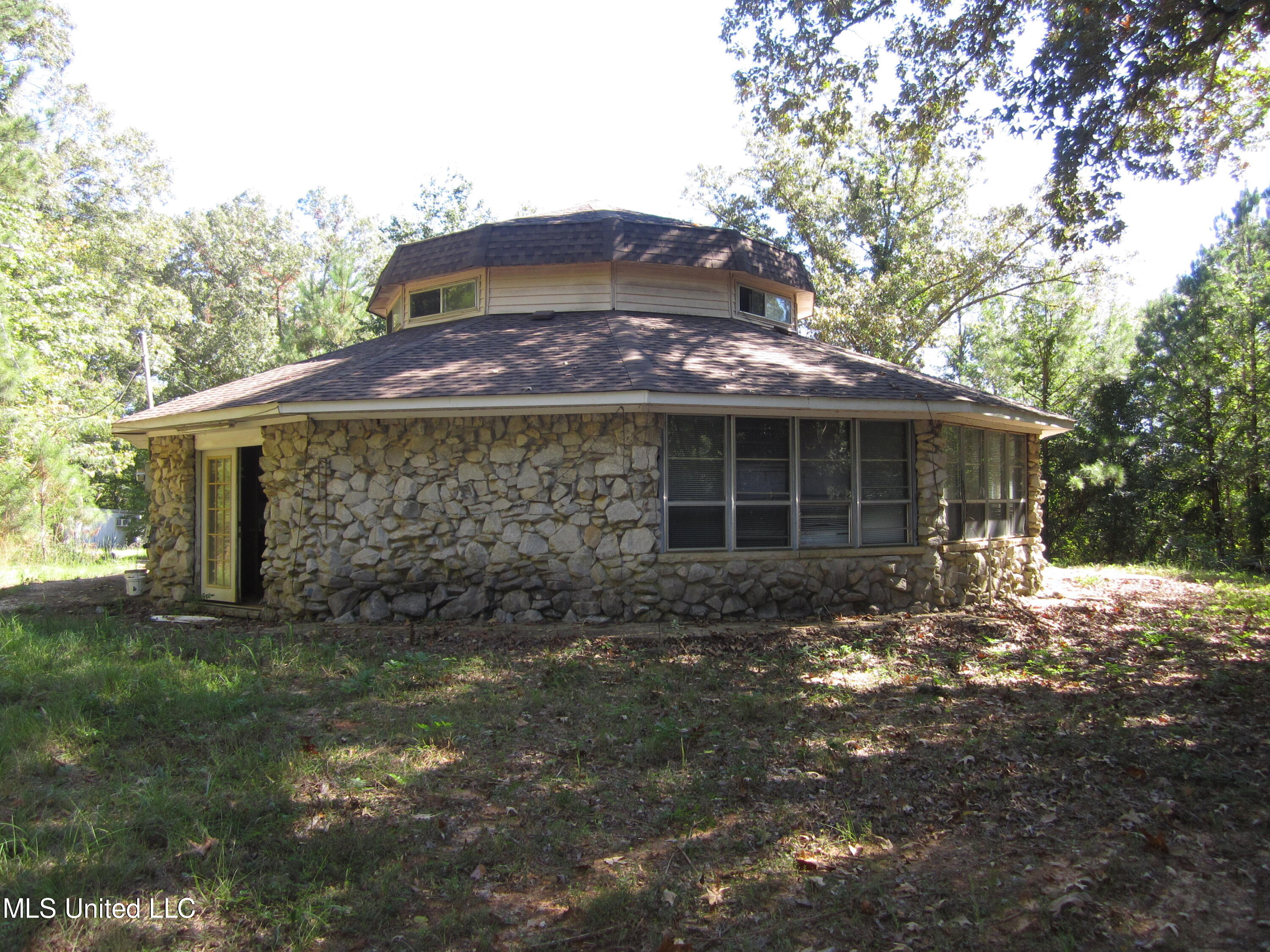 1934 Blue Ridge Road Property Photo 3