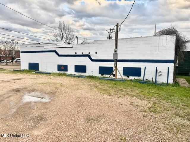 1201 Dalton Property Photo 4