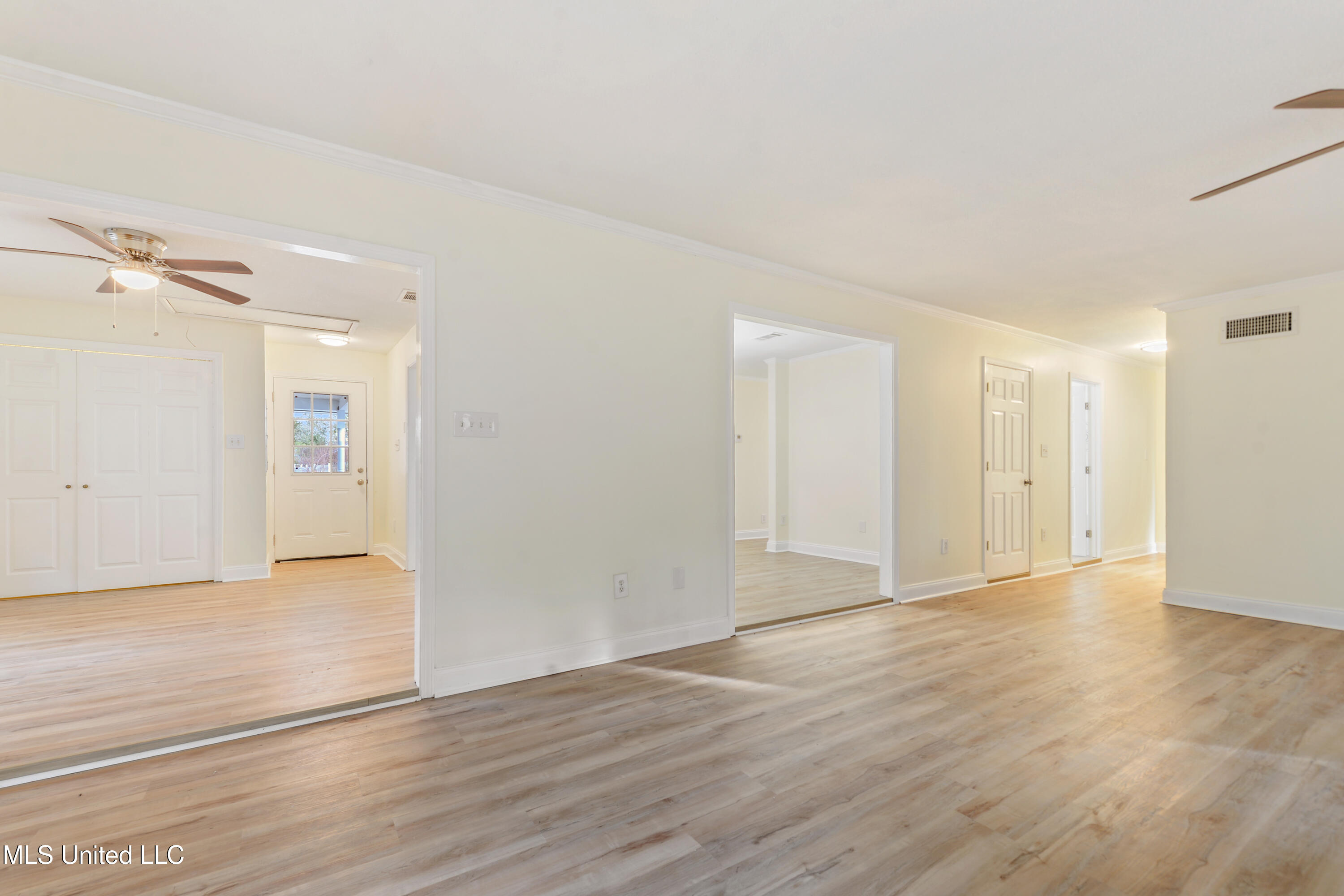 122 Carroll Avenue Property Photo 9