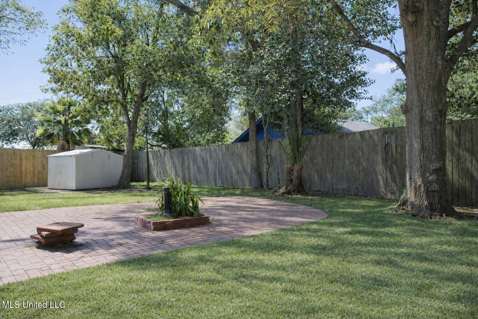 122 Carroll Avenue Property Photo 30