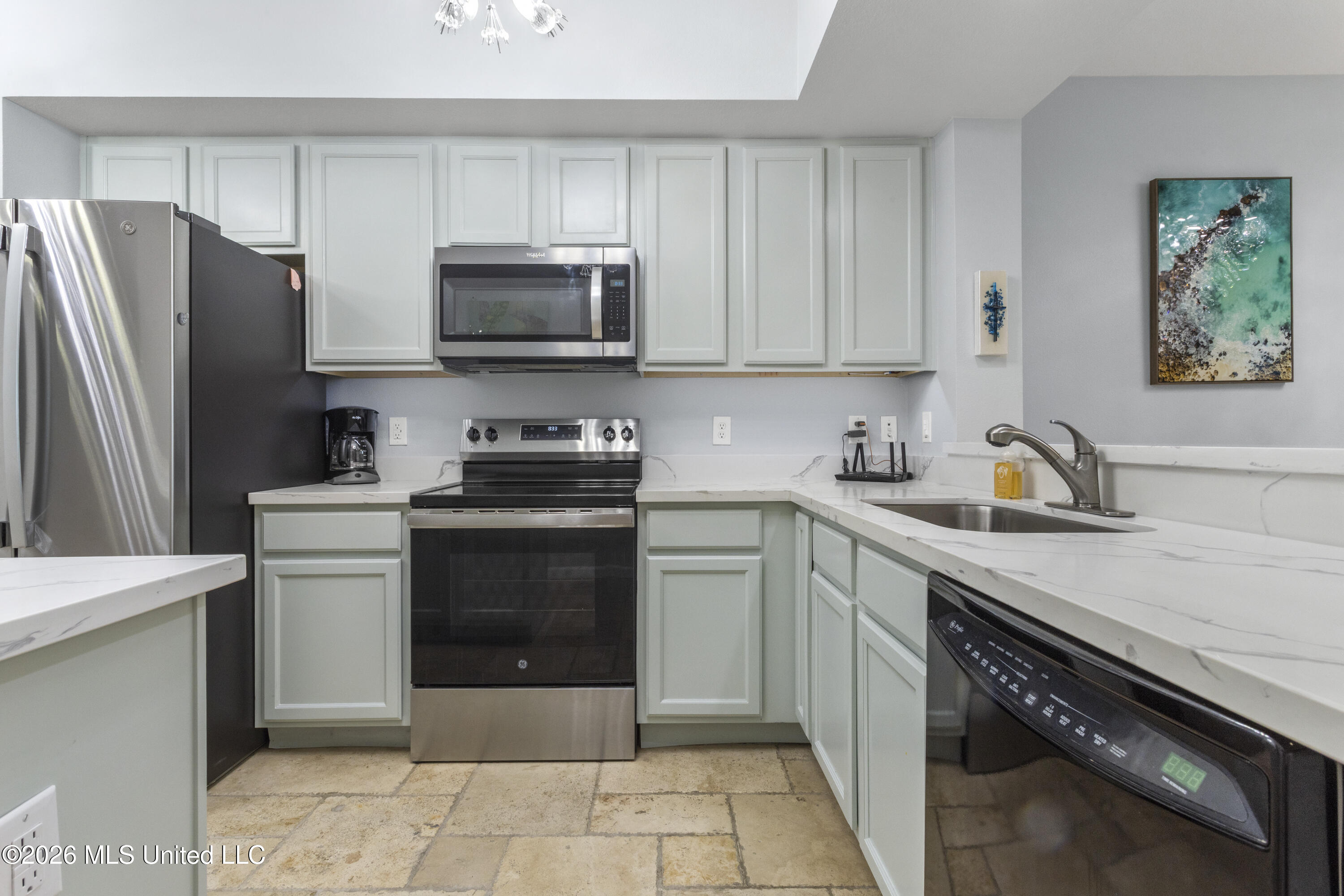 2228 Beach Drive Property Photo 11
