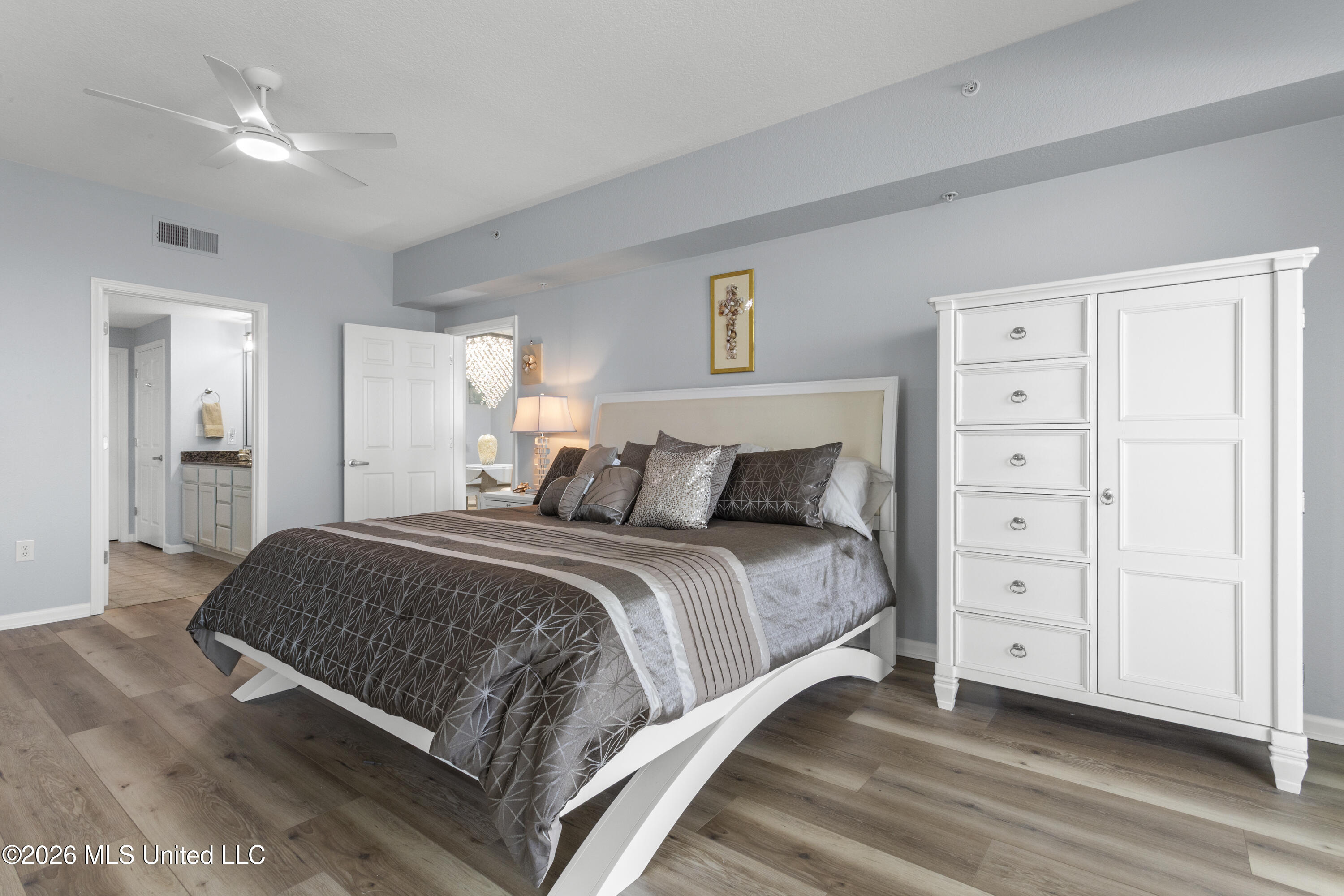 2228 Beach Drive Property Photo 18
