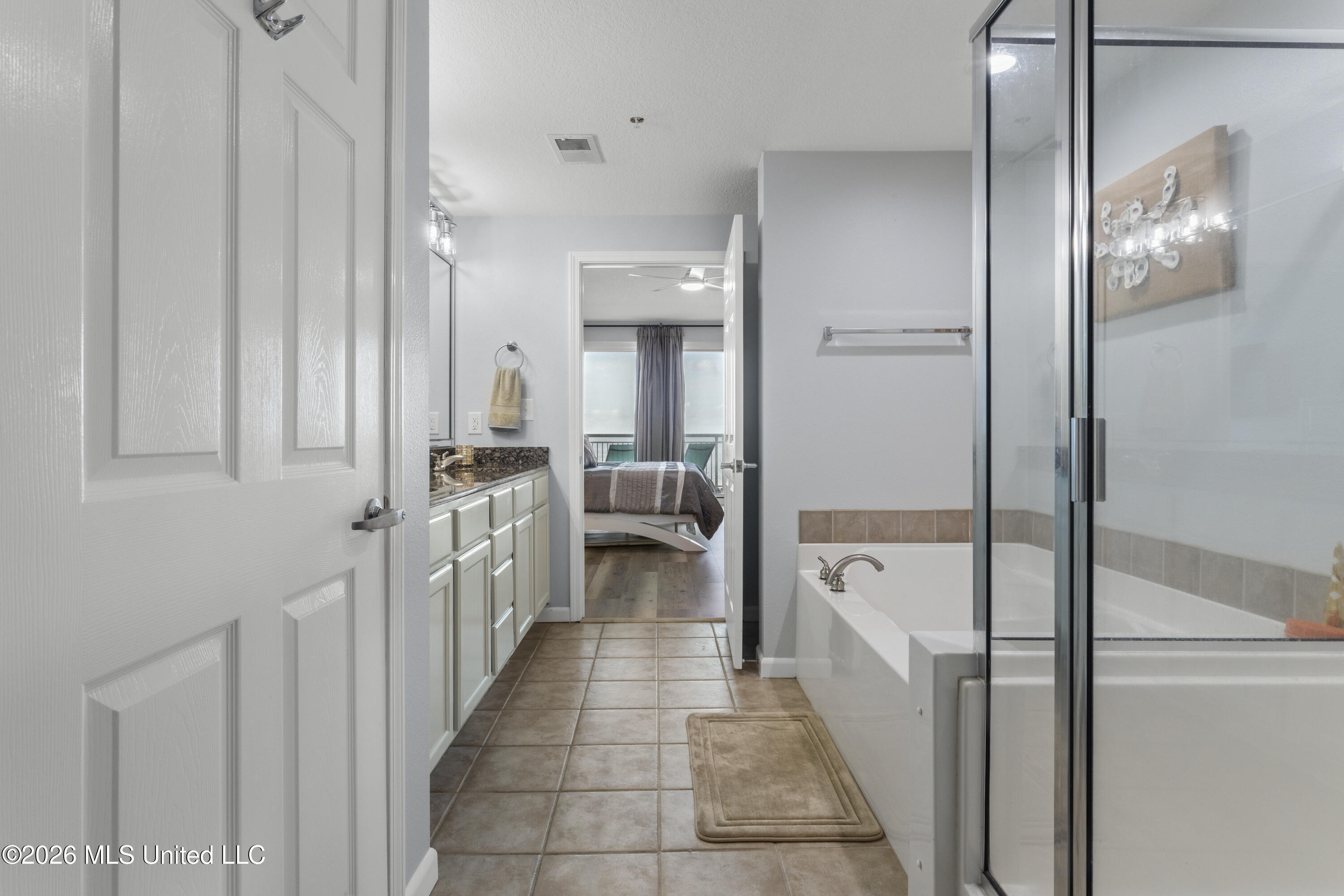 2228 Beach Drive Property Photo 23