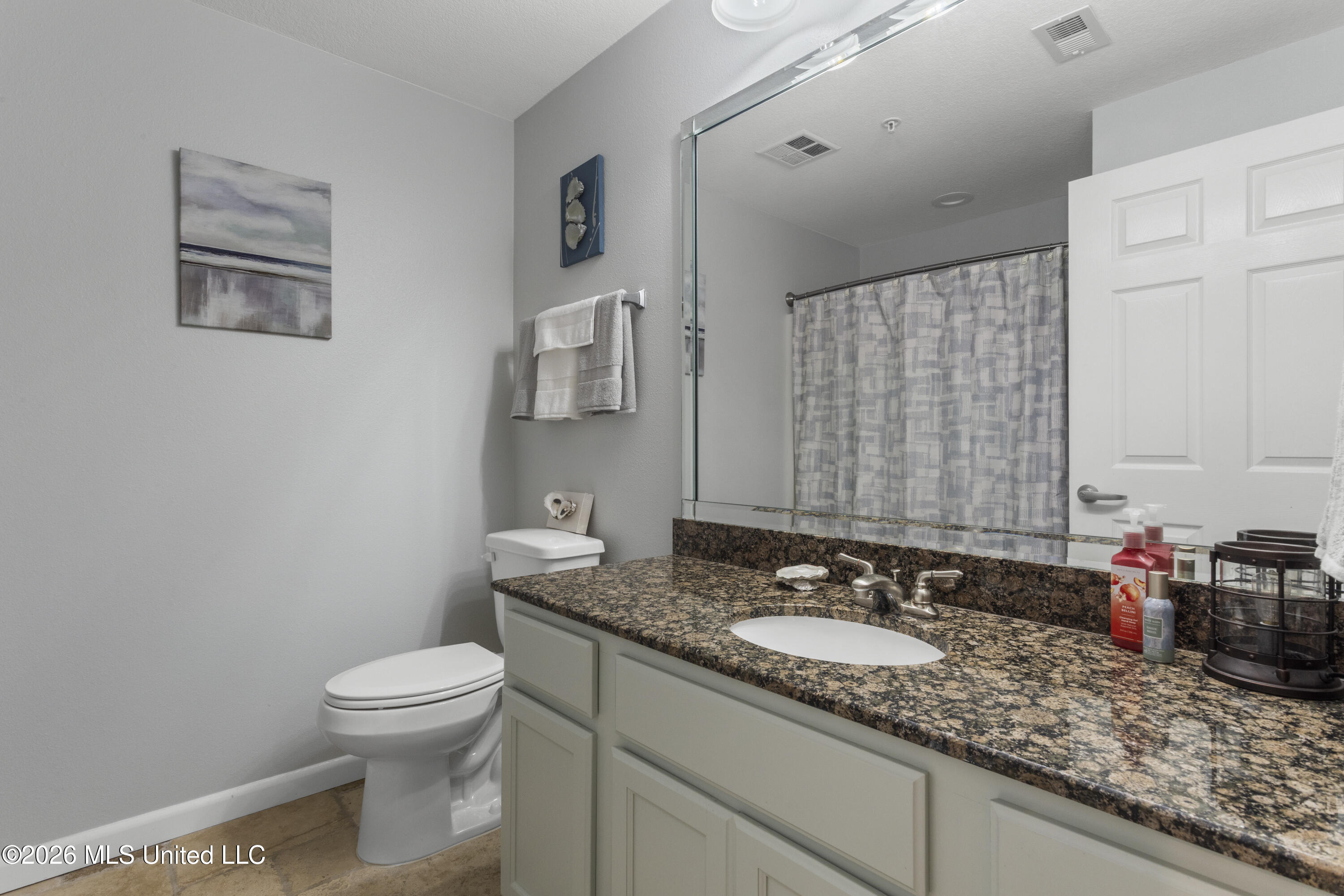 2228 Beach Drive Property Photo 27