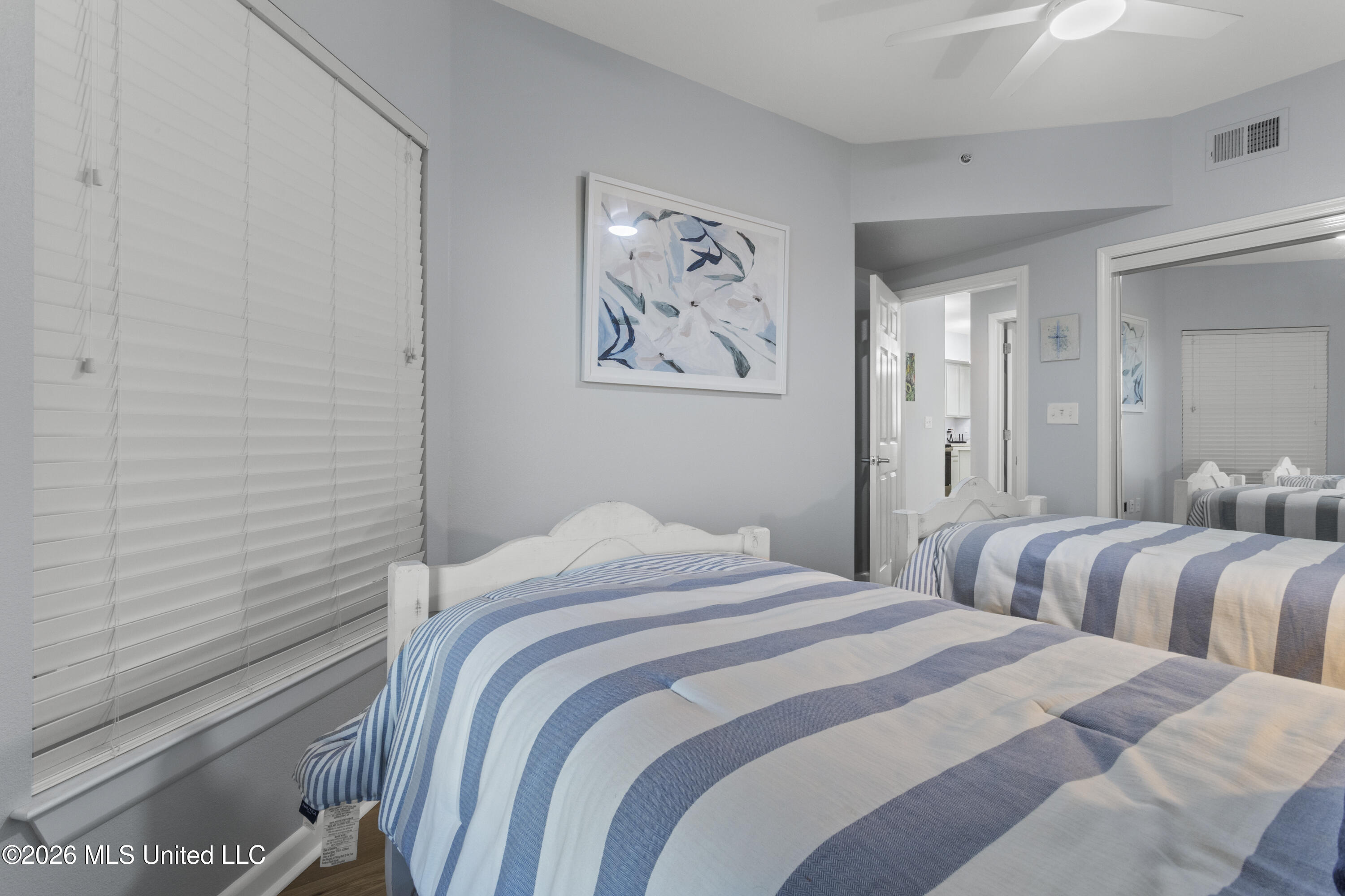 2228 Beach Drive Property Photo 29