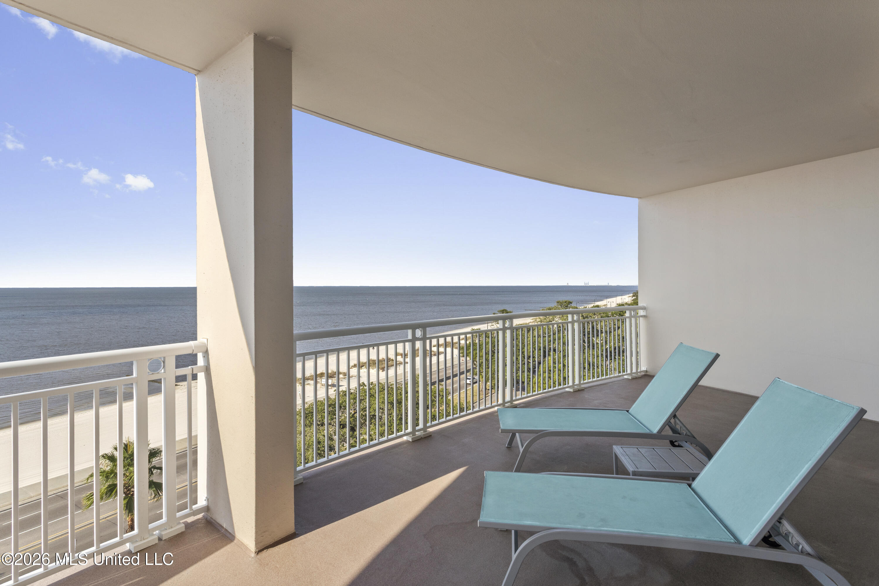2228 Beach Drive Property Photo 35