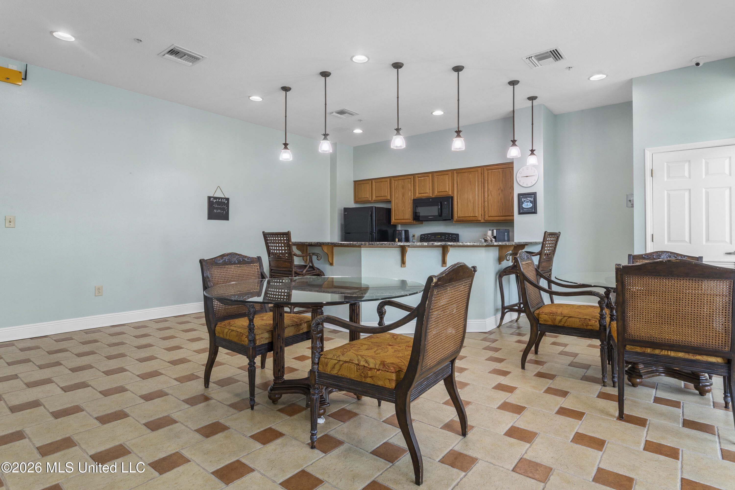 2228 Beach Drive Property Photo 49