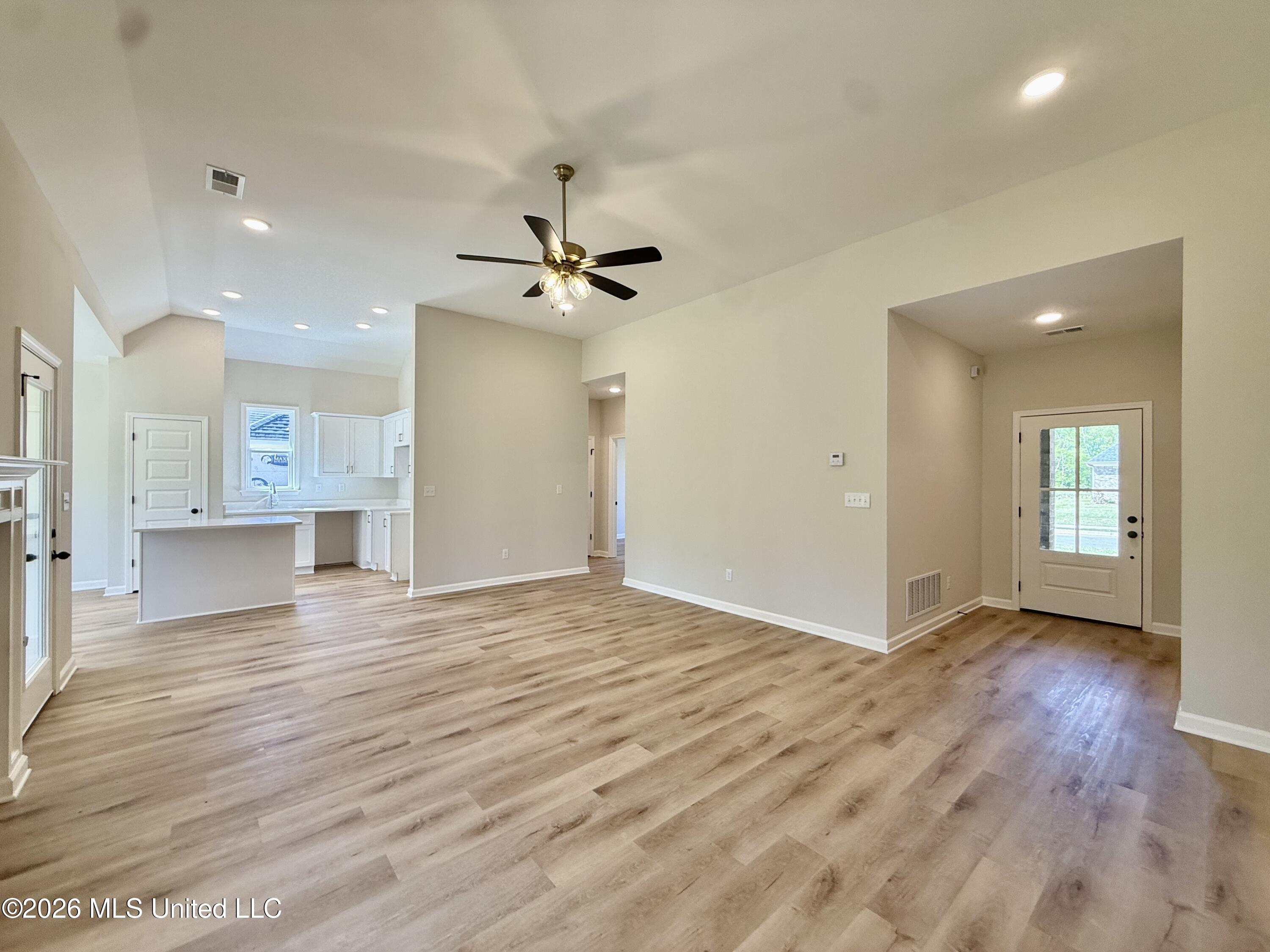 1051 Great Glen Drive Property Photo 3