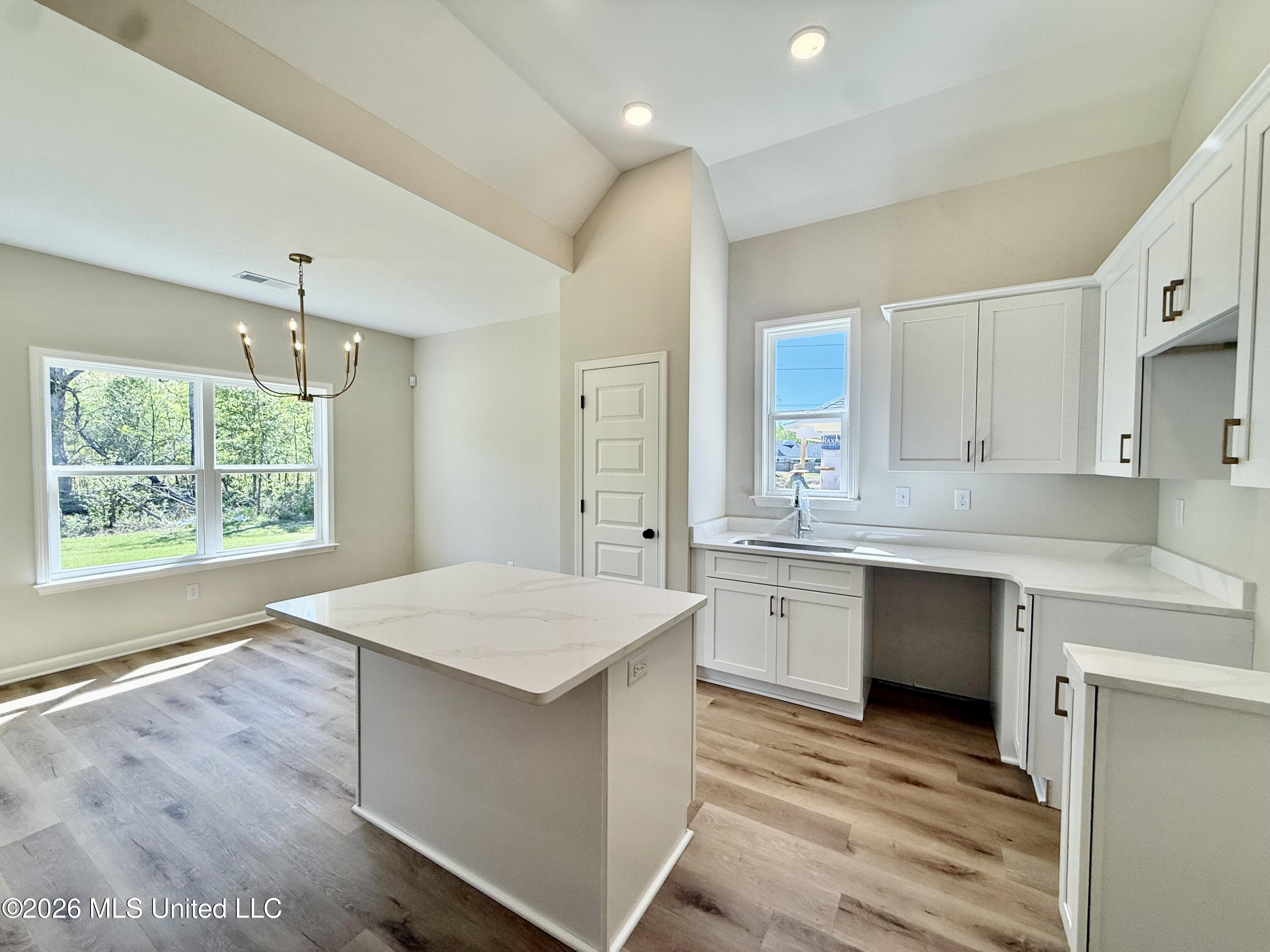 1051 Great Glen Drive Property Photo 4