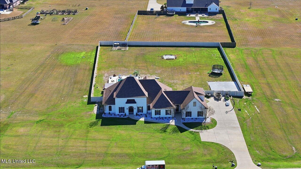 111 Pecan Ridge Property Photo 77