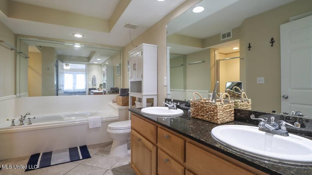 2046 Beach Boulevard Property Photo 15