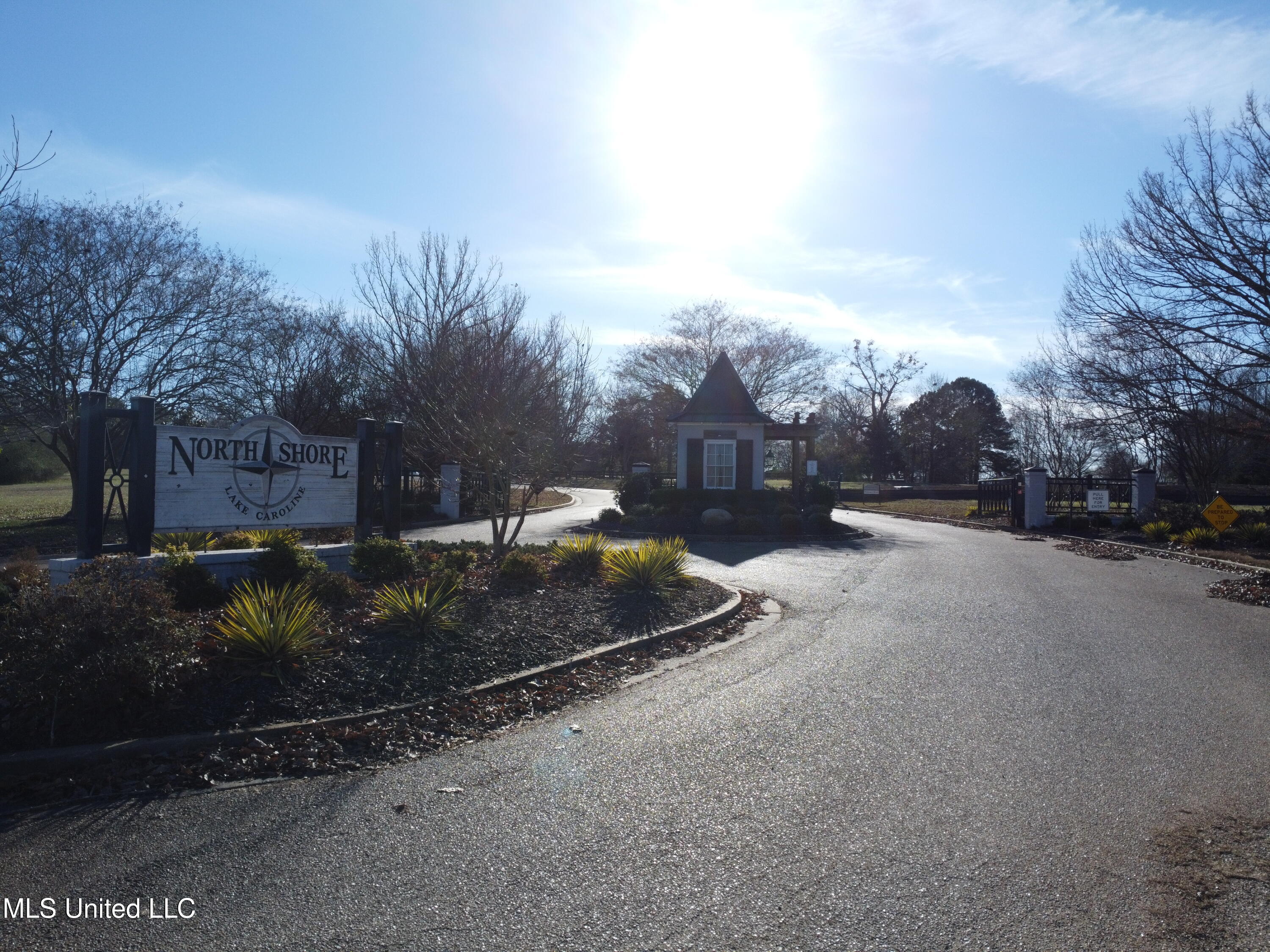 211 Northshore Place Property Photo 6
