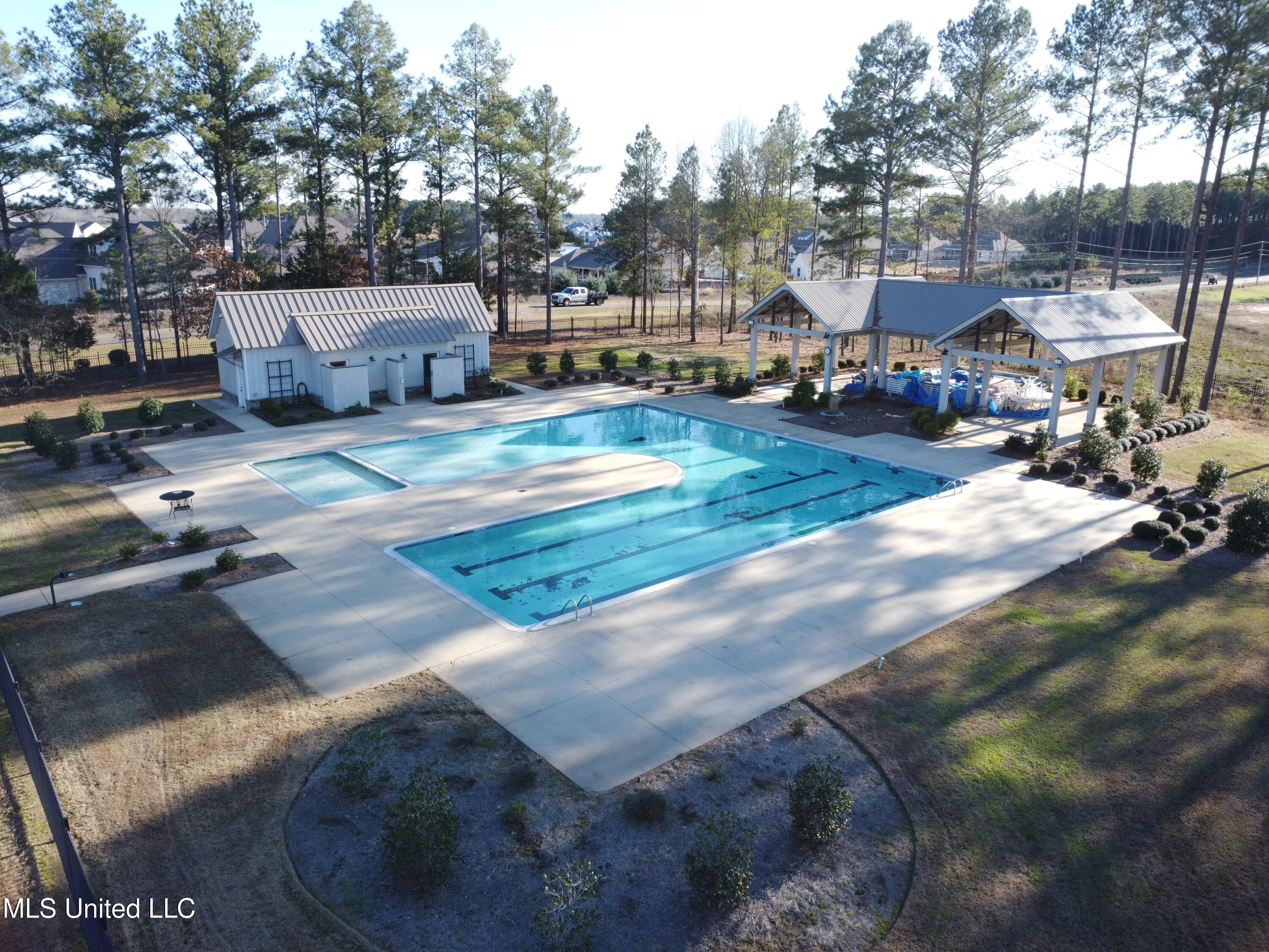 211 Northshore Place Property Photo 7