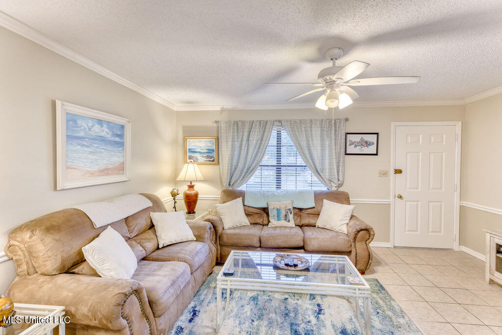 101 Pittman Drive Property Photo 3