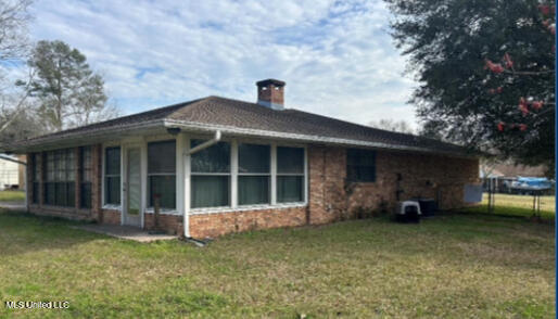 16170 Kenwood Drive Property Photo 2