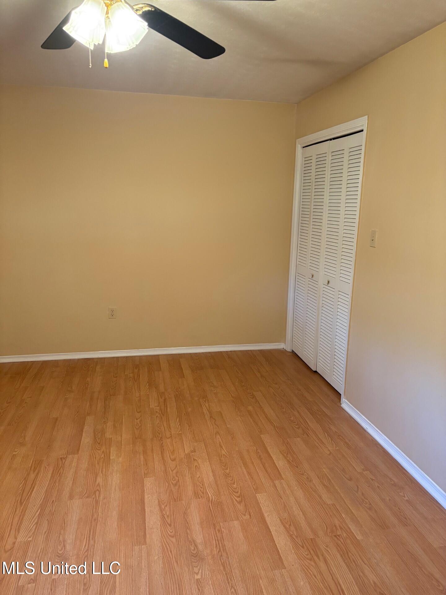 16170 Kenwood Drive Property Photo 6