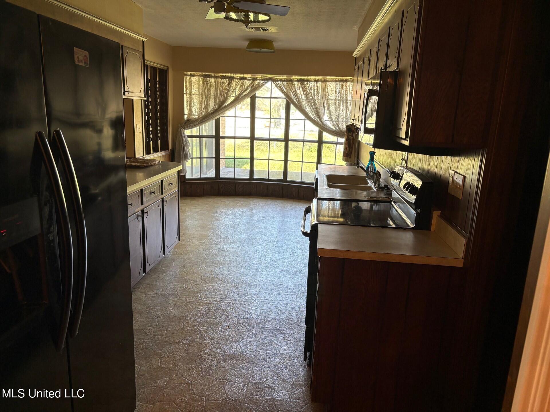 16170 Kenwood Drive Property Photo 17