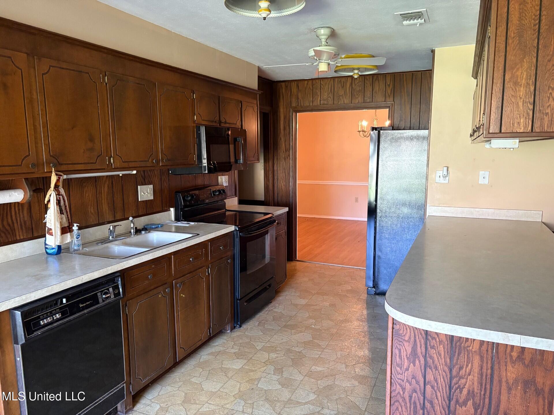 16170 Kenwood Drive Property Photo 18