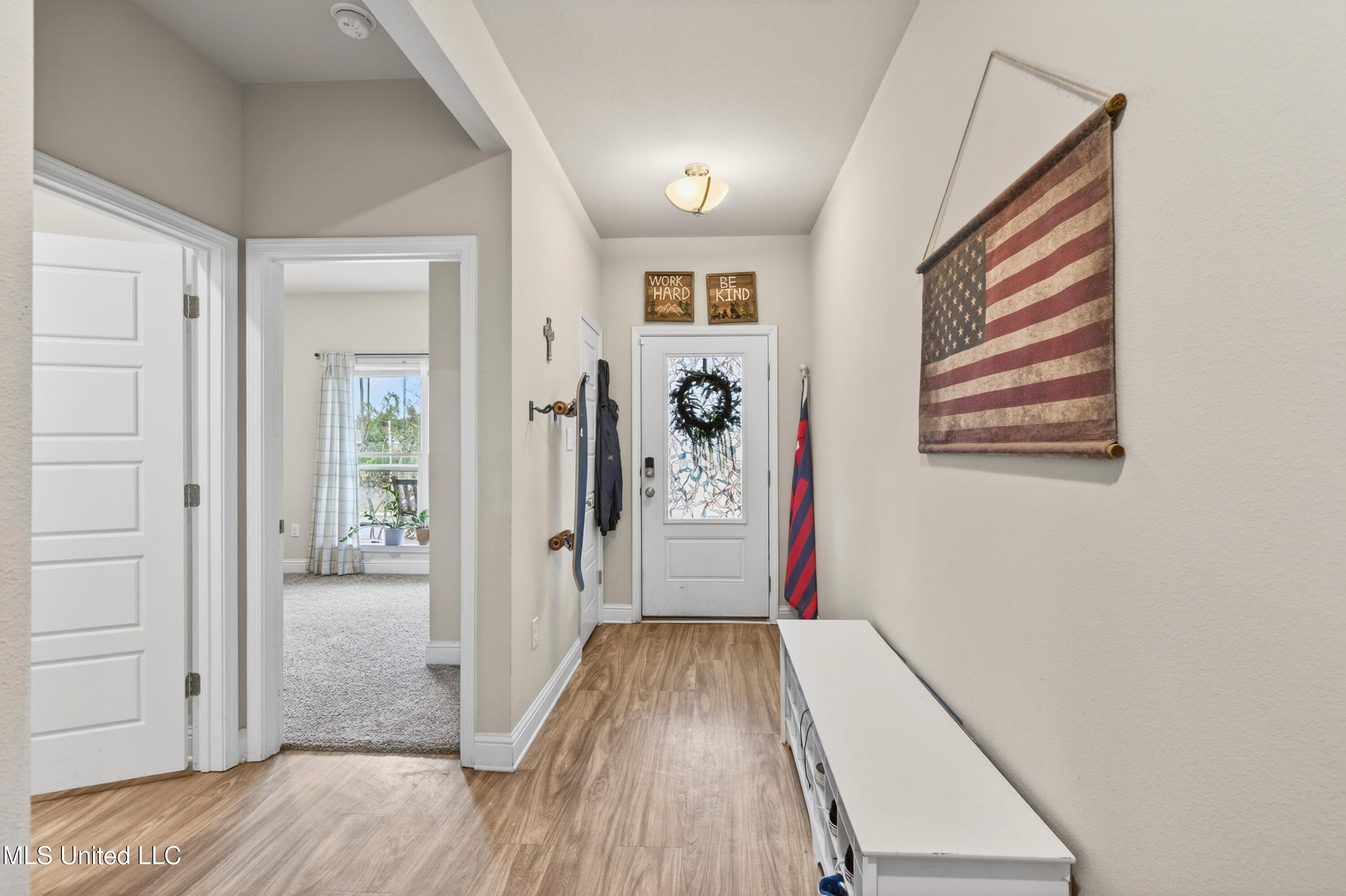 5735 Overland Drive Property Photo 3