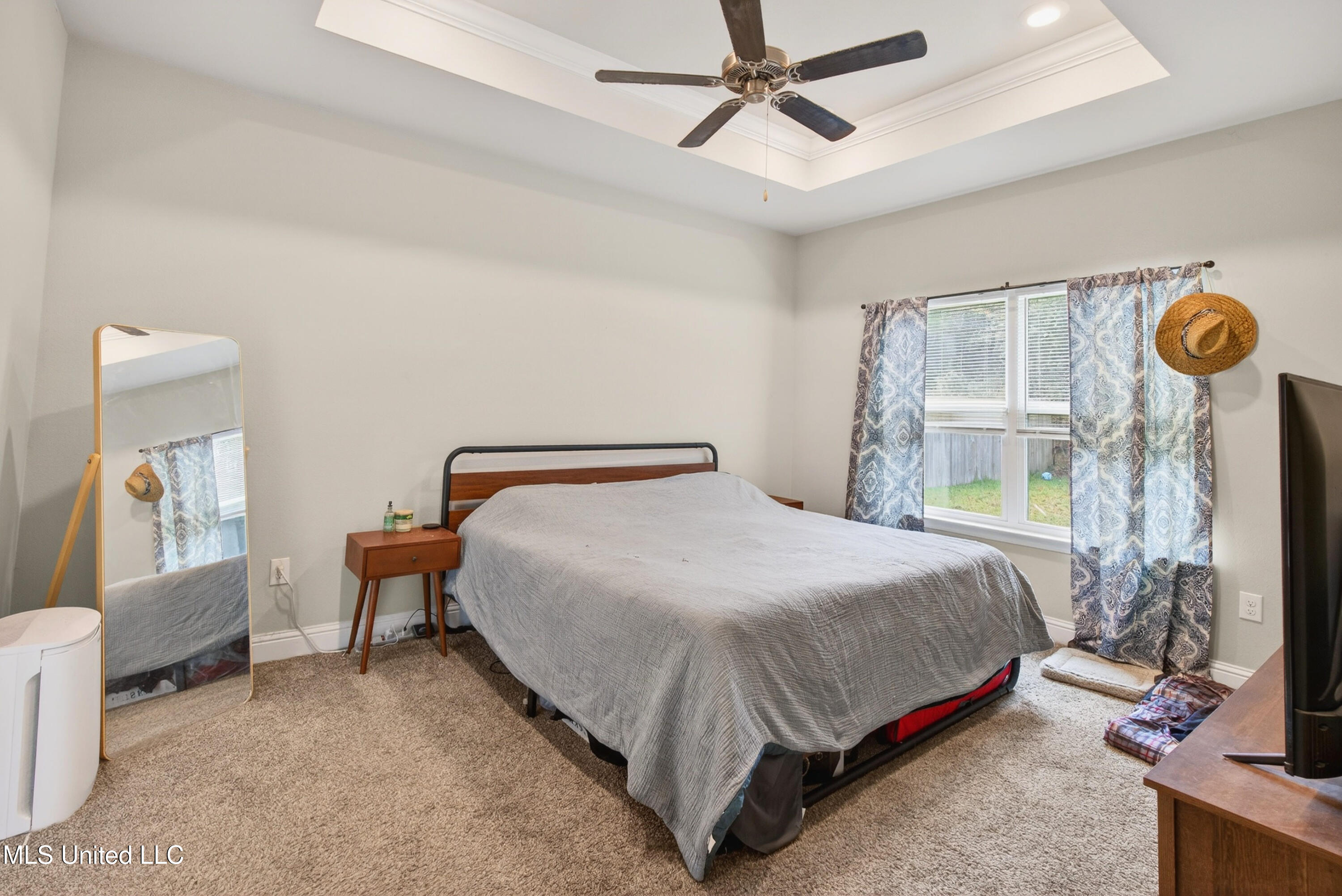 5735 Overland Drive Property Photo 16