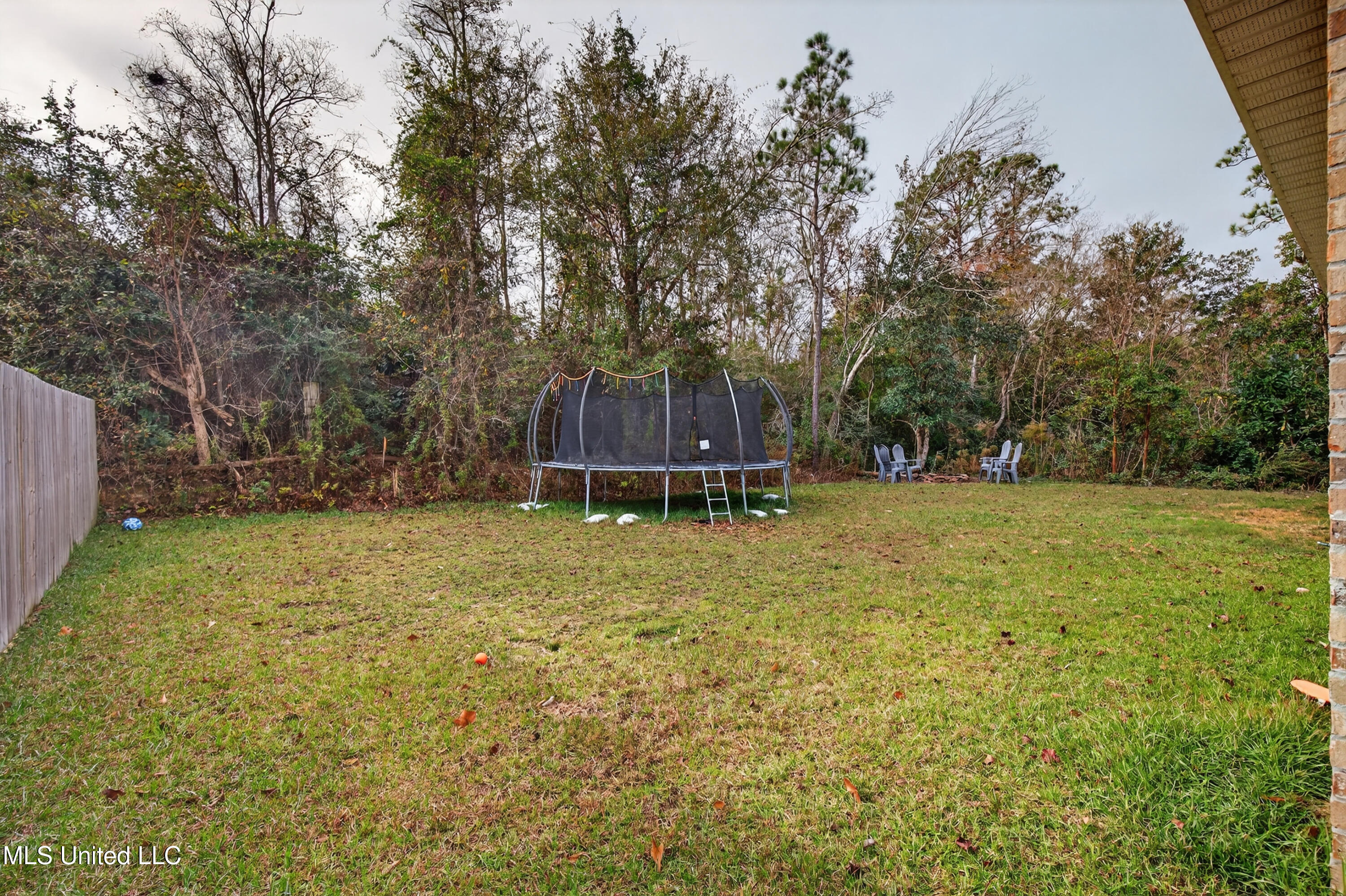 5735 Overland Drive Property Photo 29