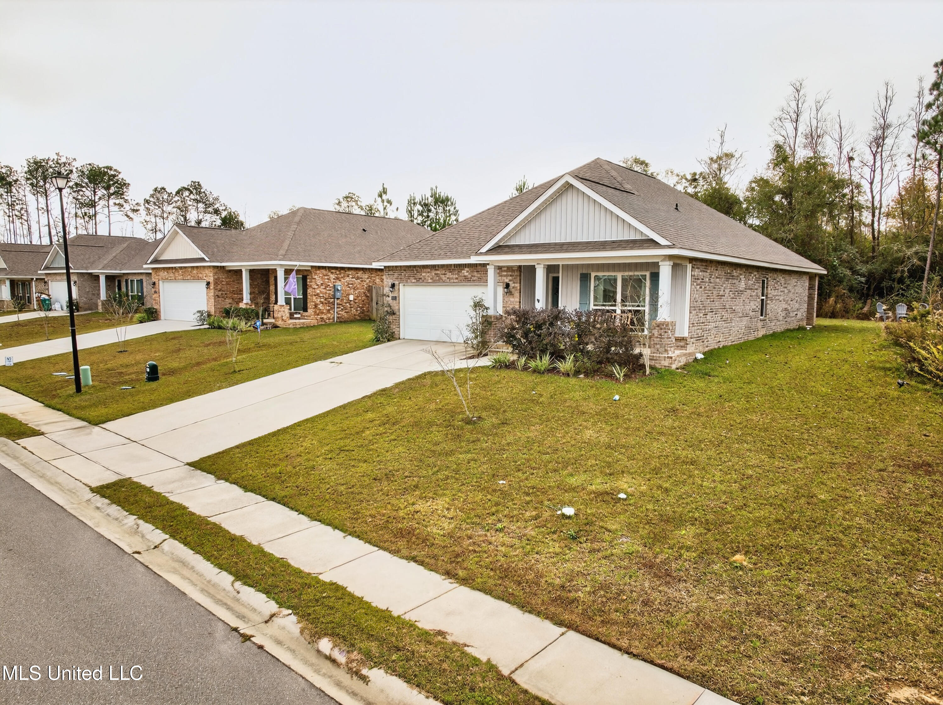 5735 Overland Drive Property Photo 37
