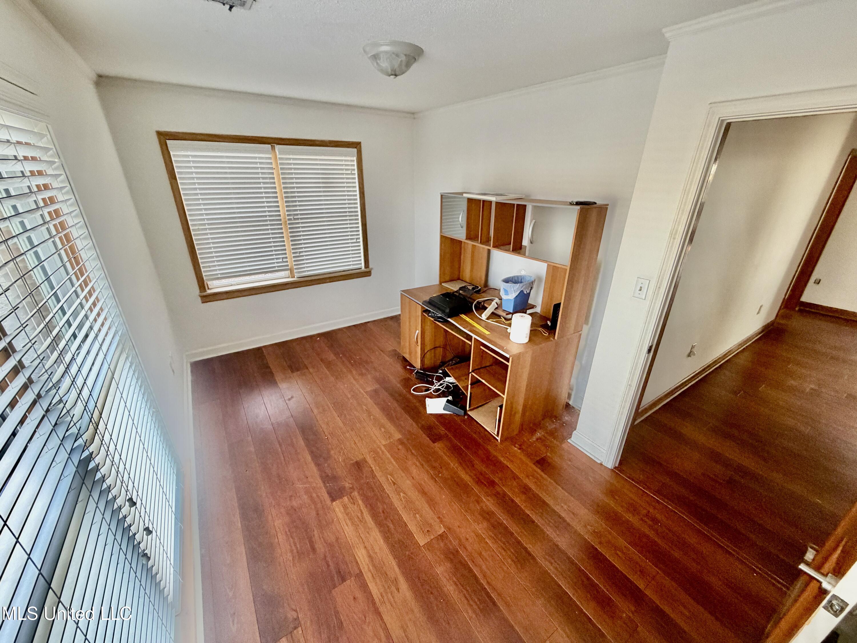 2907 Highway 8 Property Photo 5