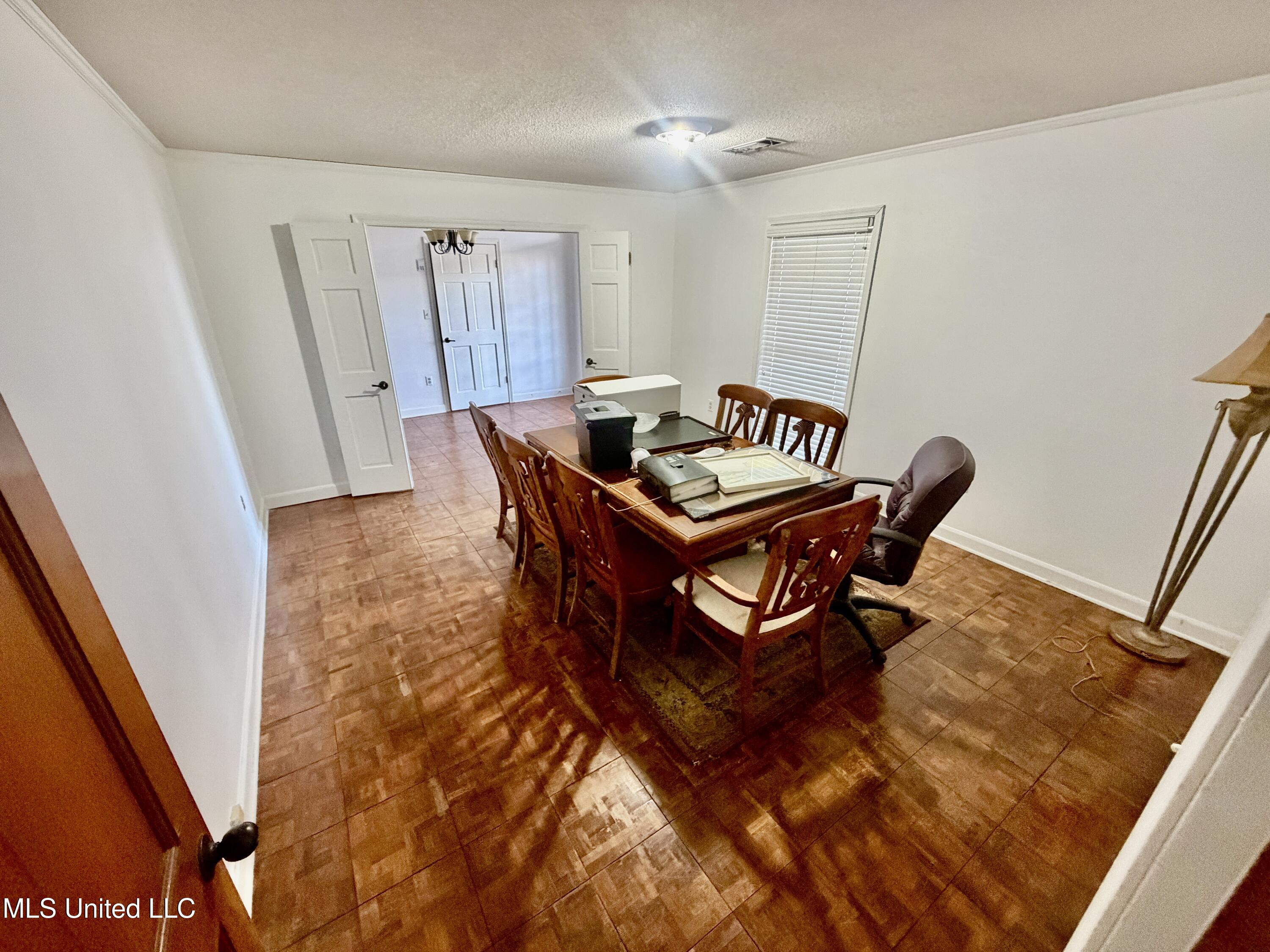 2907 Highway 8 Property Photo 6