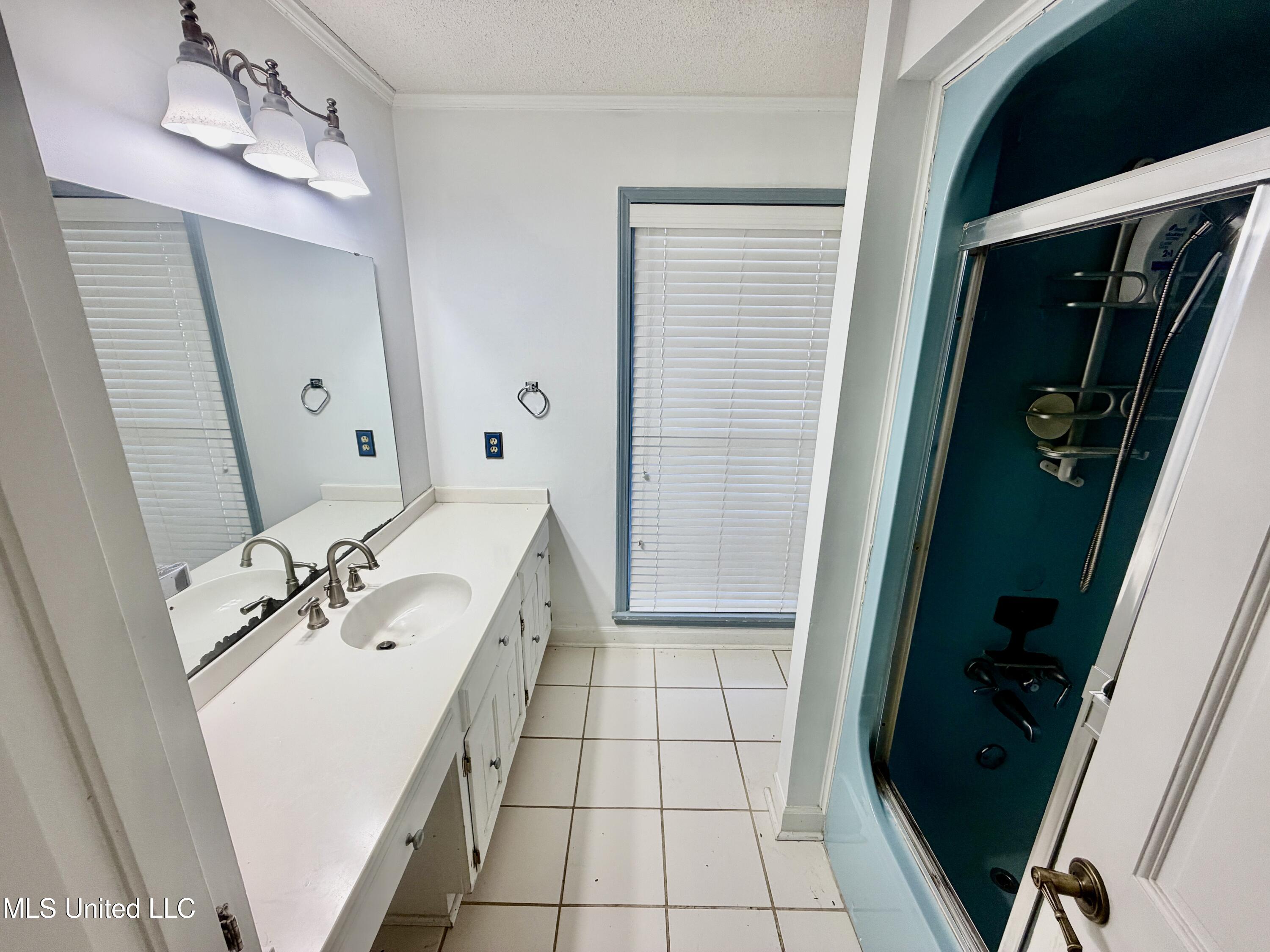 2907 Highway 8 Property Photo 9