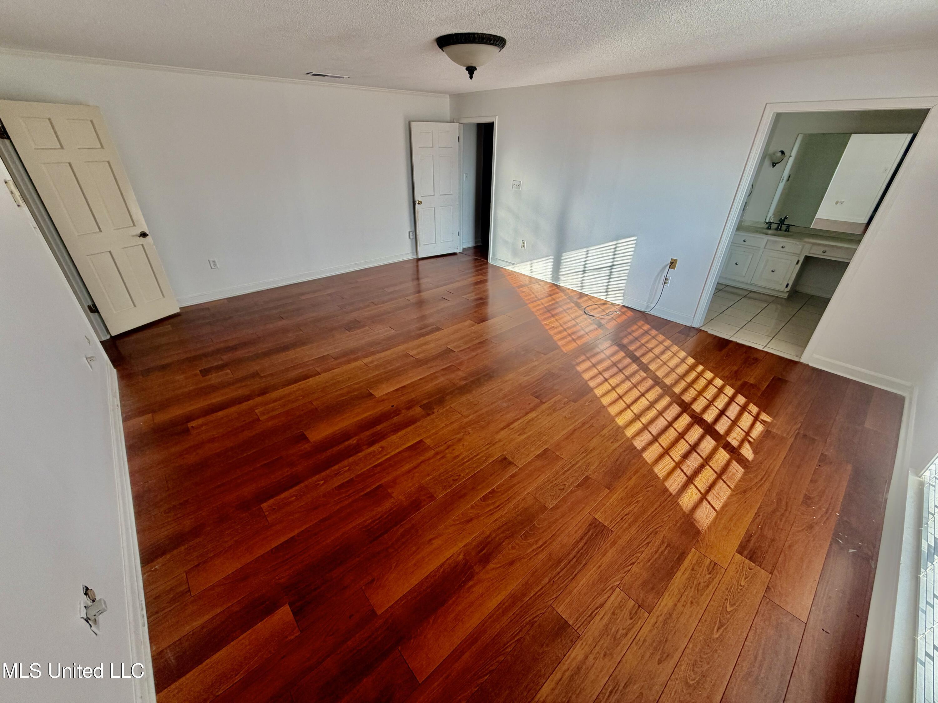2907 Highway 8 Property Photo 13