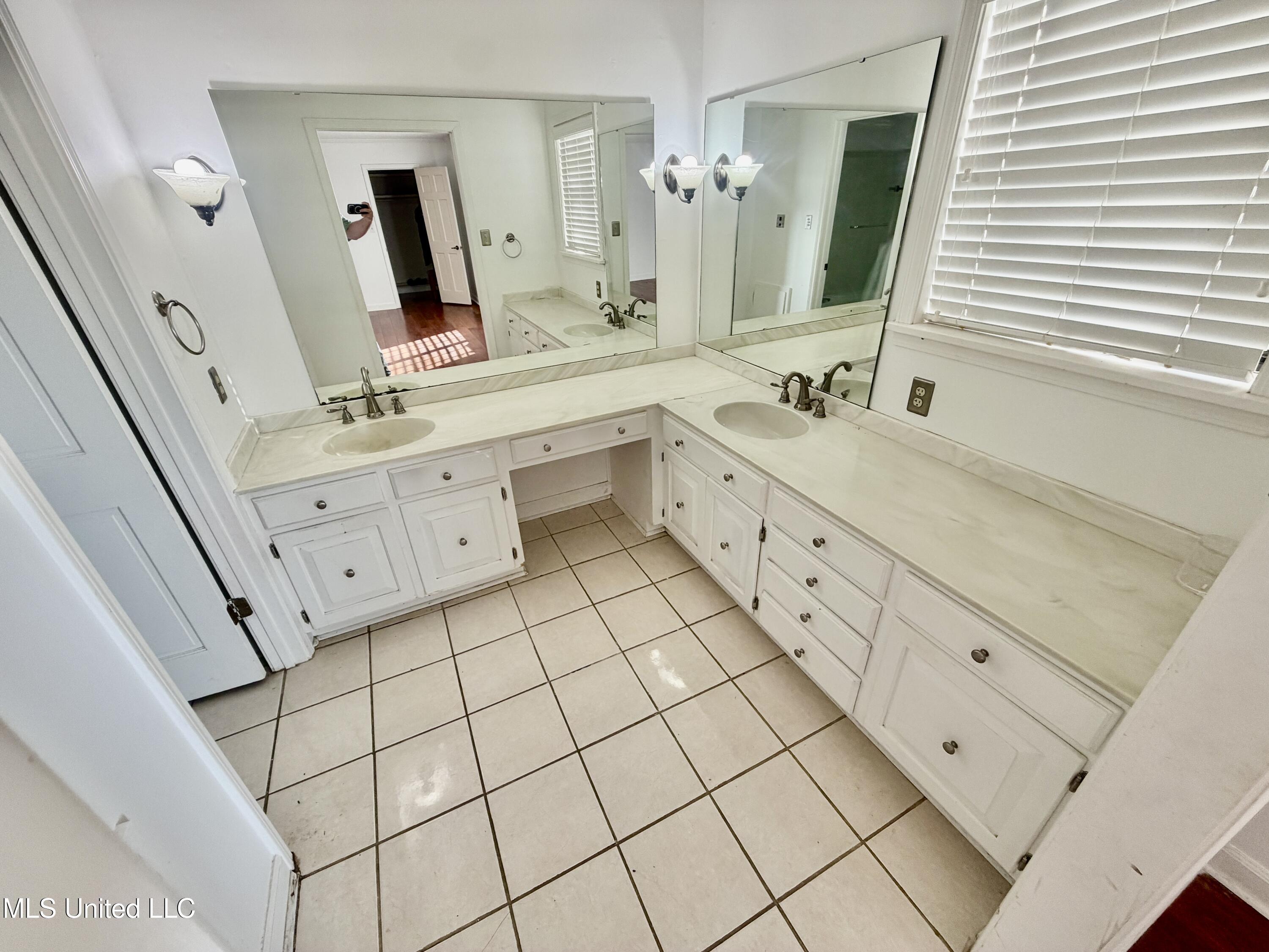 2907 Highway 8 Property Photo 14