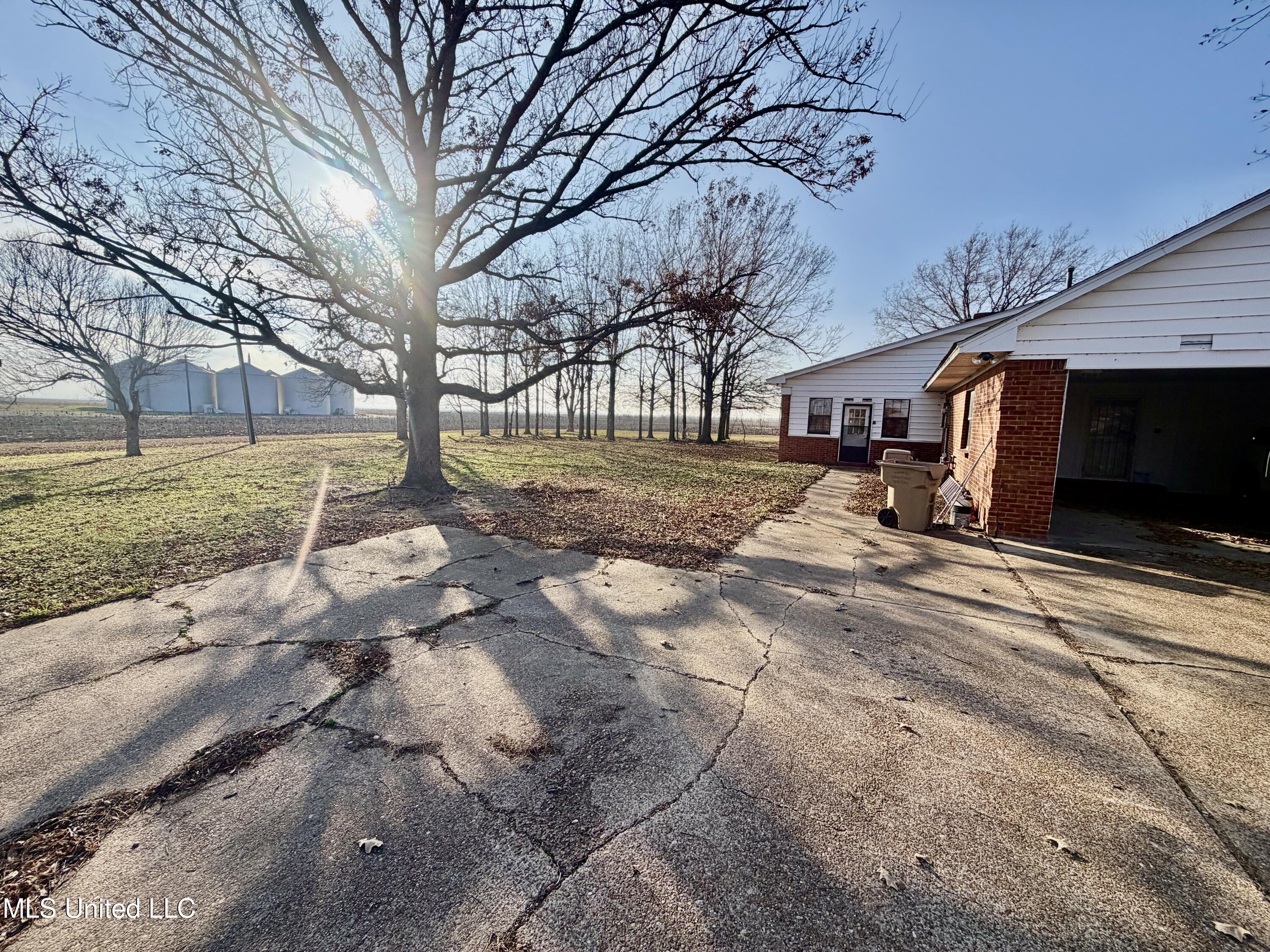 2907 Highway 8 Property Photo 20