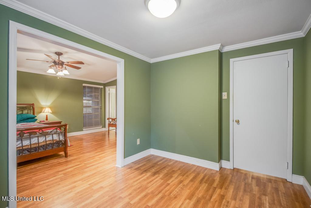 28 Woodglen Drive Property Photo 20