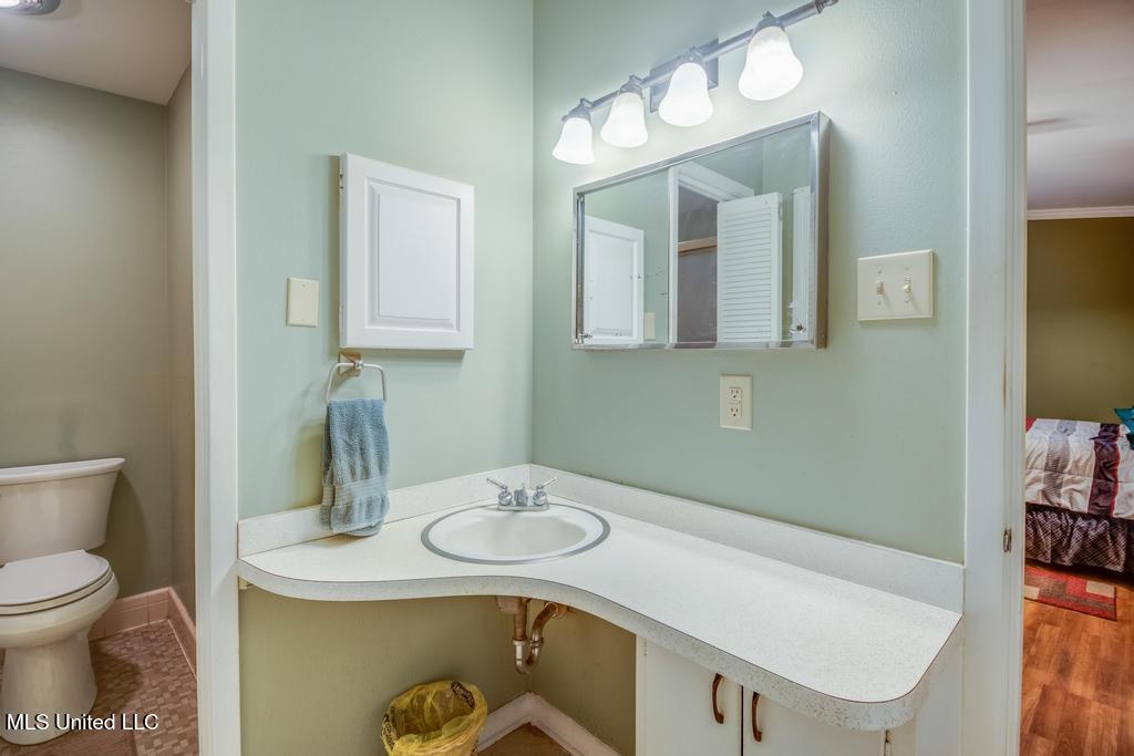 28 Woodglen Drive Property Photo 21