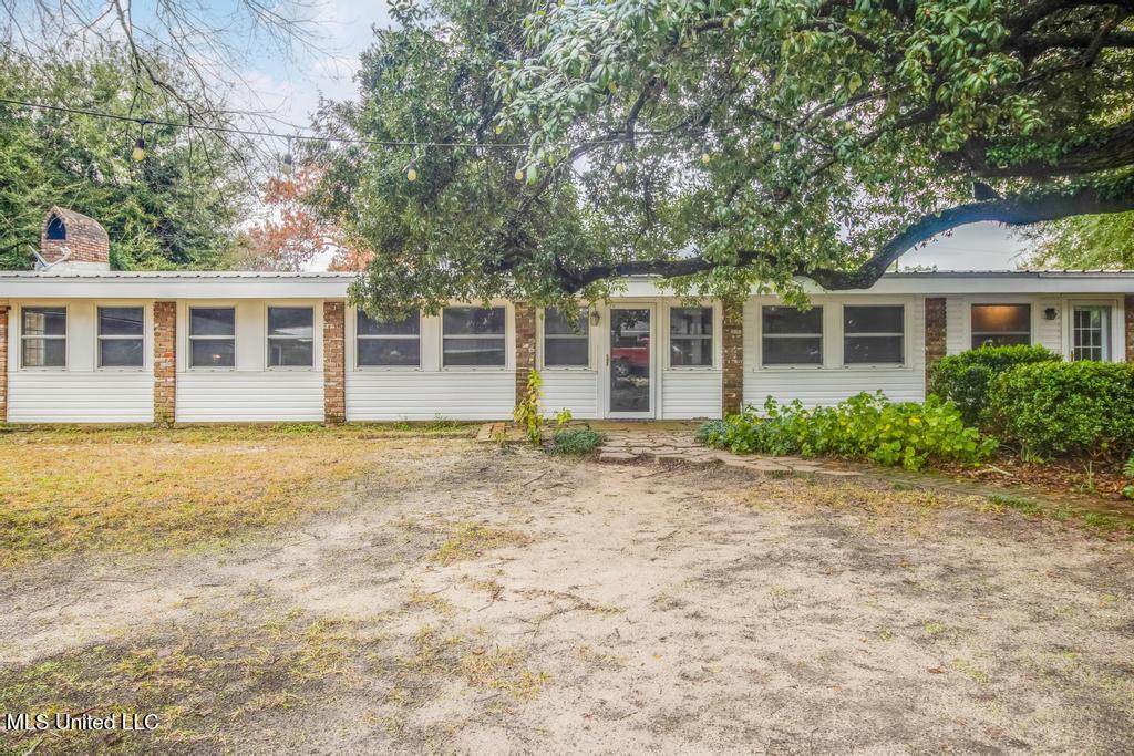 28 Woodglen Drive Property Photo 29