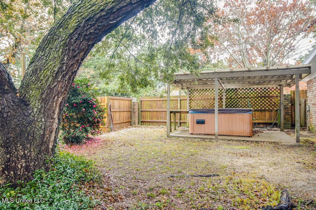 28 Woodglen Drive Property Photo 33