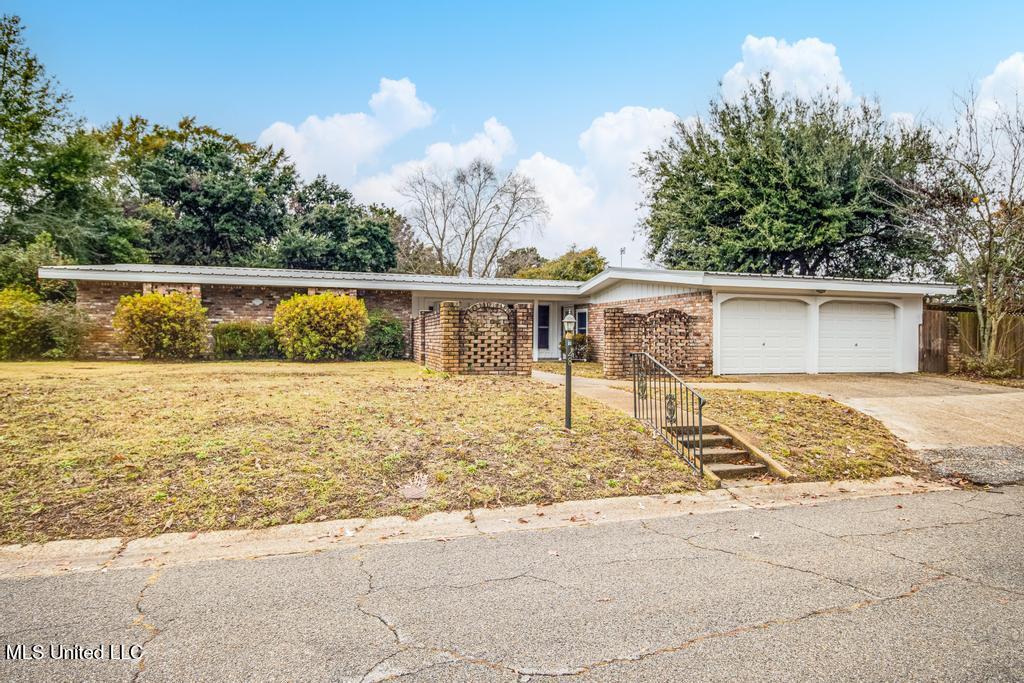 28 Woodglen Drive Property Photo 44