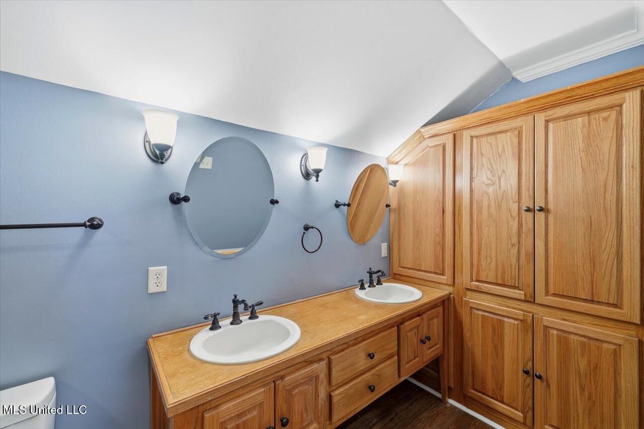 123 Lakeshire Cove Property Photo 50