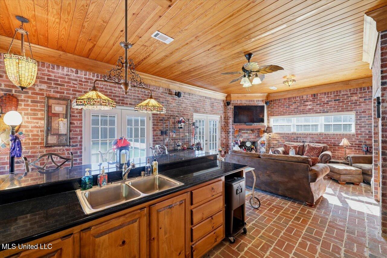 123 Lakeshire Cove Property Photo 67