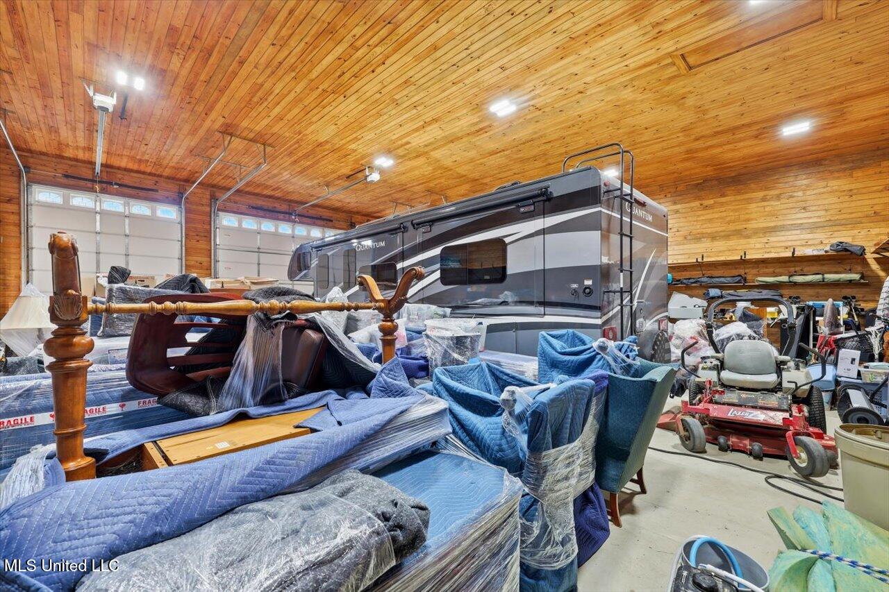 123 Lakeshire Cove Property Photo 78