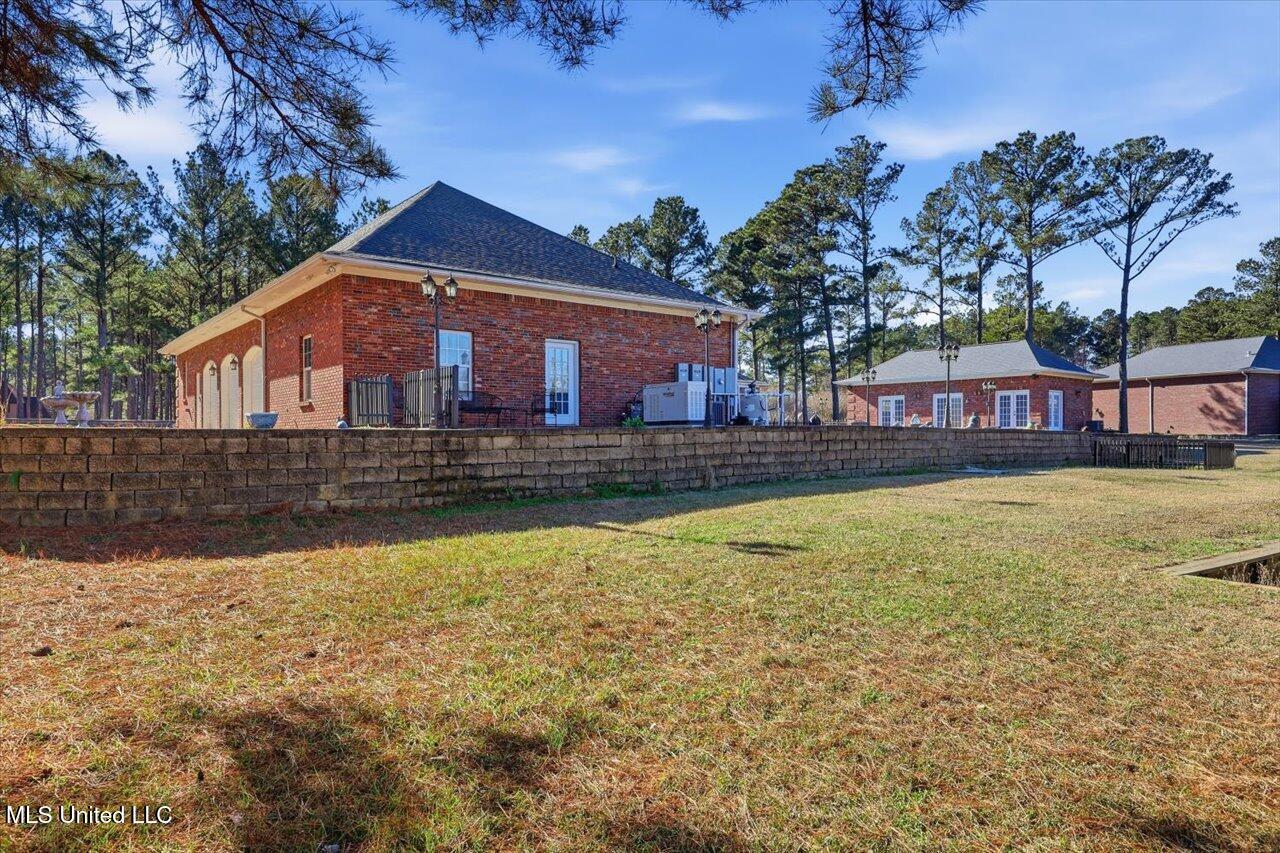 123 Lakeshire Cove Property Photo 80