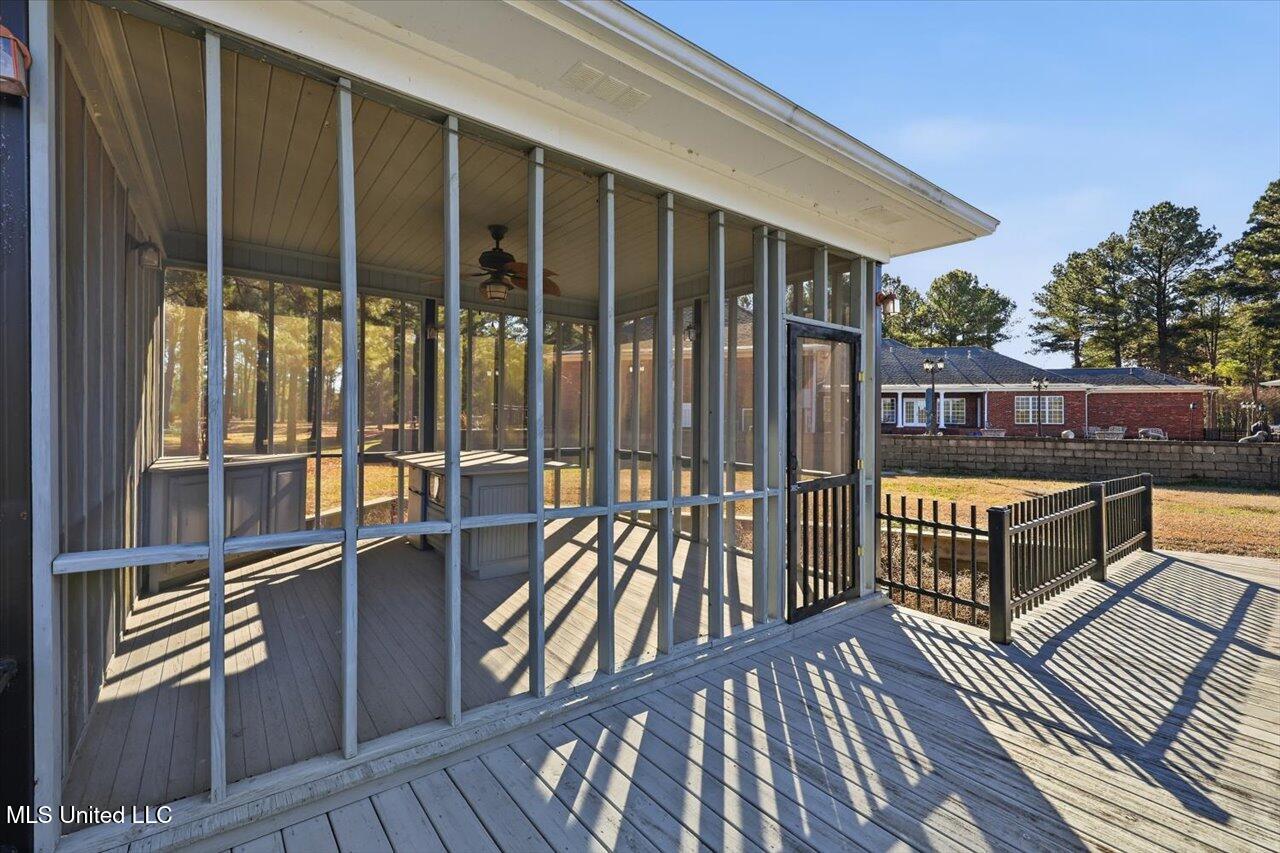 123 Lakeshire Cove Property Photo 90