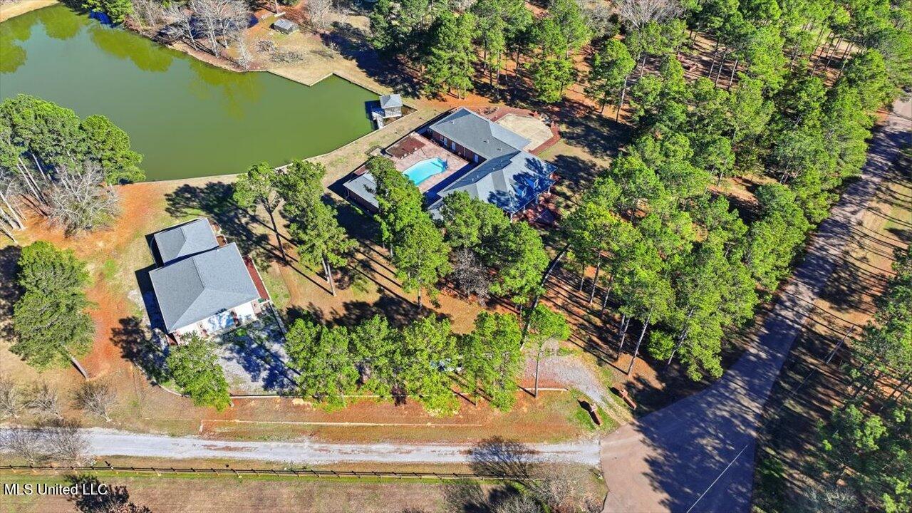 123 Lakeshire Cove Property Photo 107