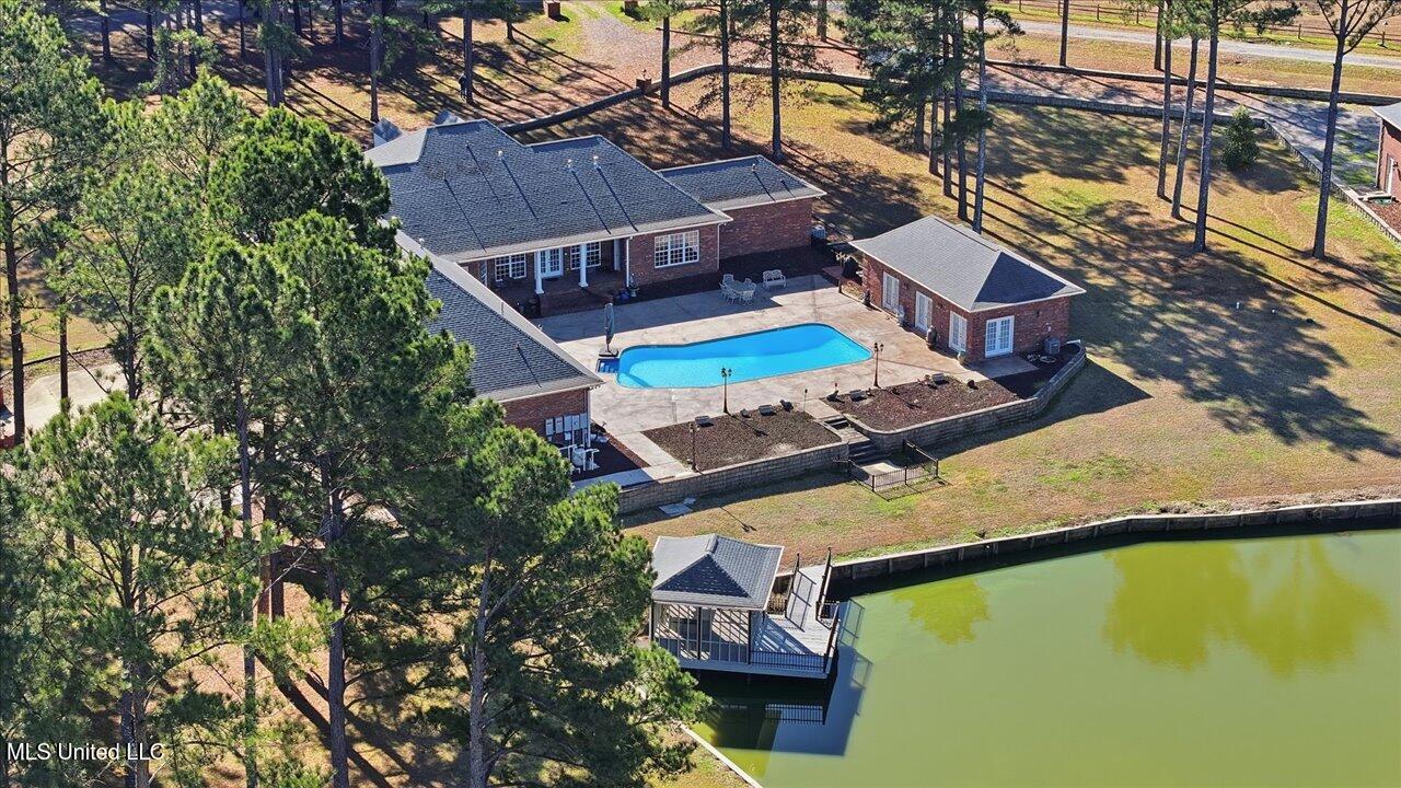 123 Lakeshire Cove Property Photo 117