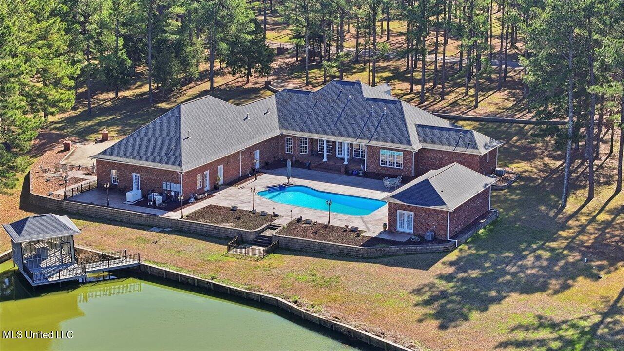 123 Lakeshire Cove Property Photo 122