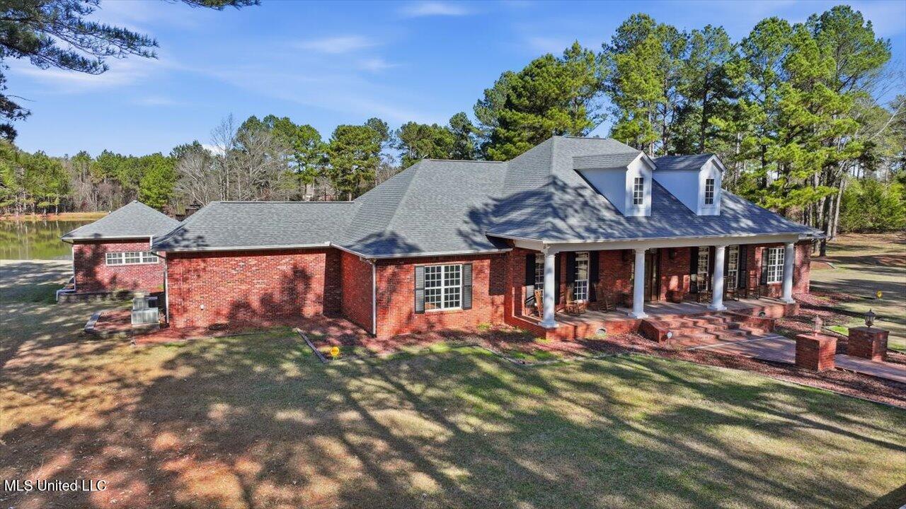 123 Lakeshire Cove Property Photo 130