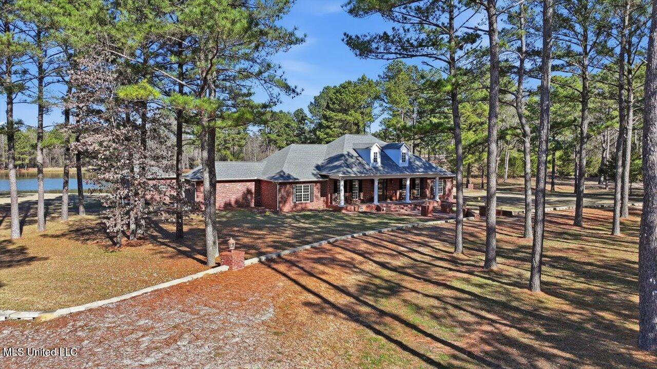 123 Lakeshire Cove Property Photo 138