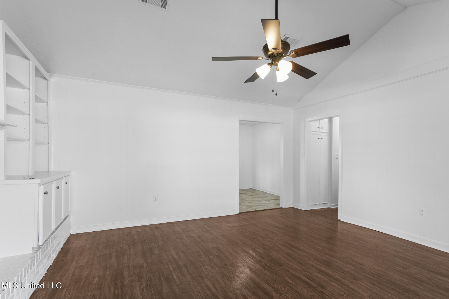 1522 Hawthorne Place Property Photo 4