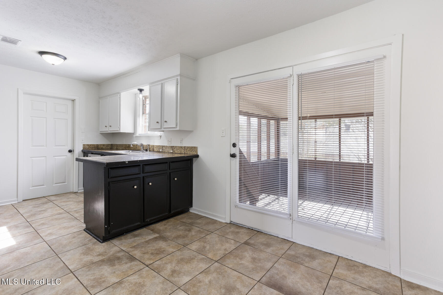 1522 Hawthorne Place Property Photo 6