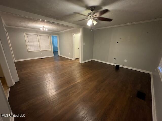 205 Holly Drive Property Photo 4